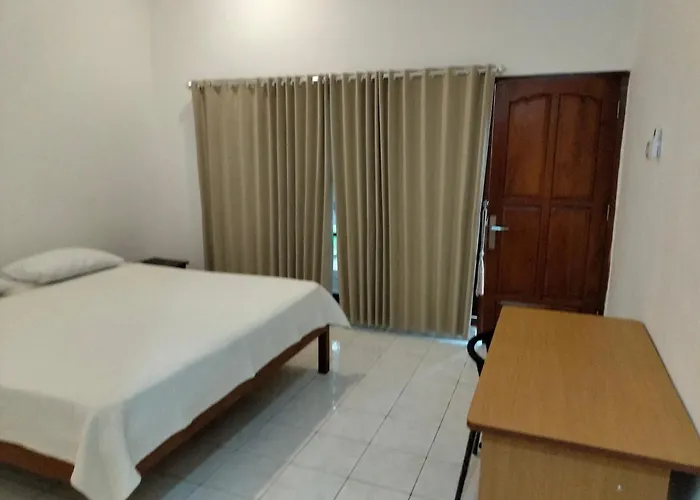 Bayumantra Bungalows