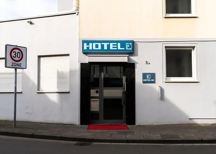 Hotel 83