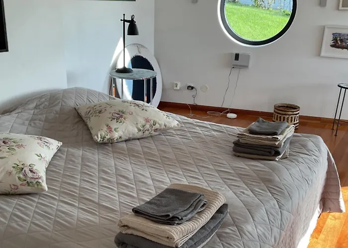 Exclusive Rental Of The Entire Spacious Ground Floor