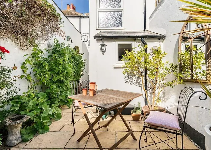 Bijou Cottage