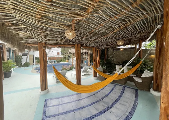 Hosteria Punta Blanca