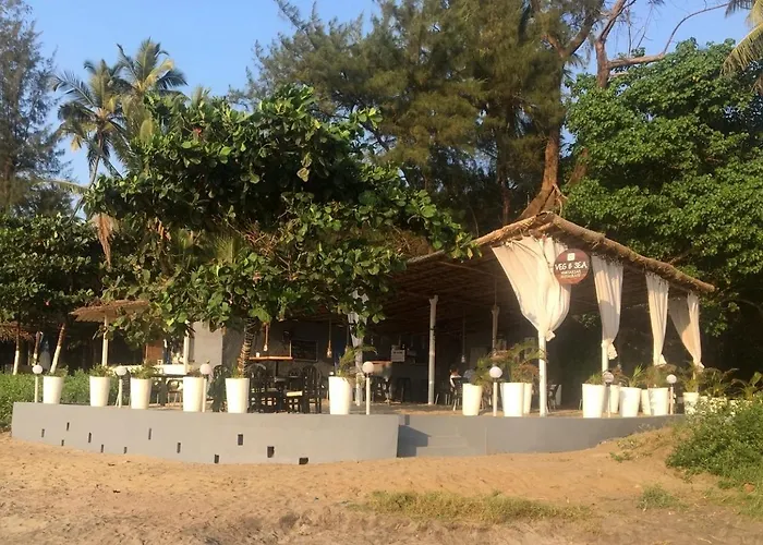 Mamagoa Beach Resort