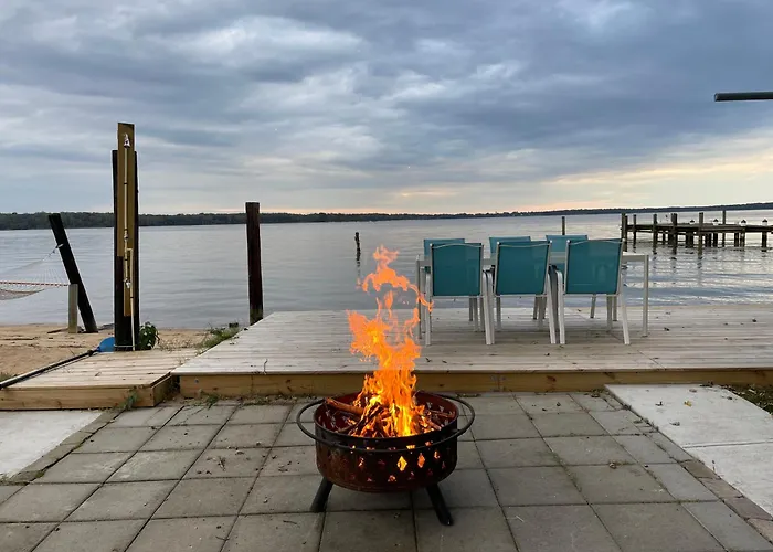 Waterfront Home With Private Beach, Stunning Views