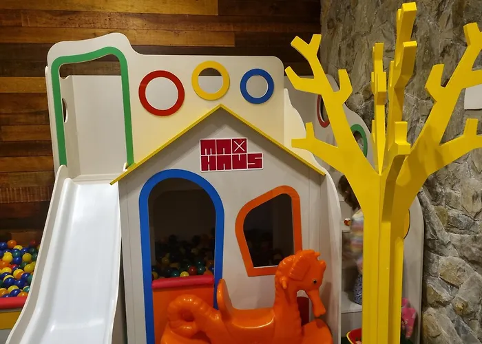 Loft Praia Brava - Itajaí Camboriú piscina e playground