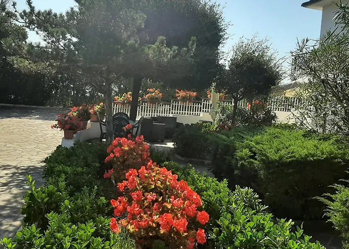 Appartamento in Villa Valentini, Fronte mare, Giardino e parcheggio privato, WIFI, dotato di tutti i confort, nel Golfo di Gaeta