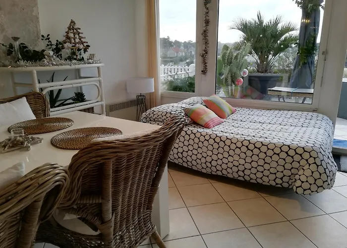 Appartement terrasse esprit loft vue sur mer