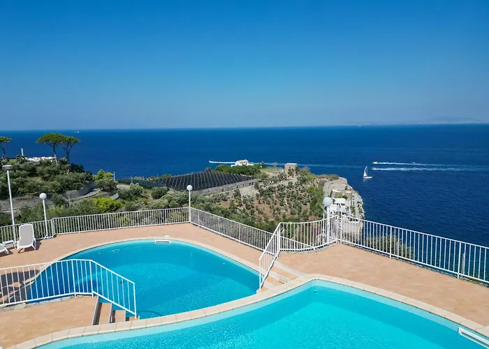 Villaggio Villa Lubrense