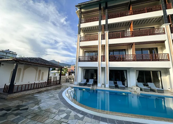 Lake View Resort