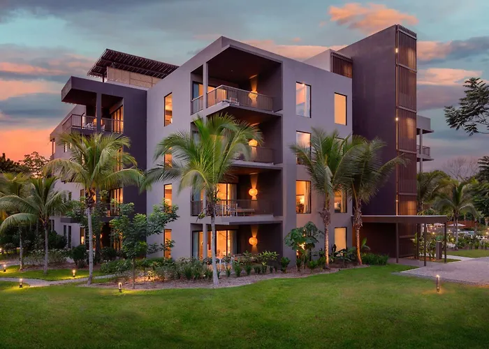 Botanika Osa Peninsula, Curio Collection By Hilton