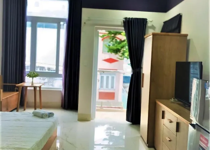 Love Hotel & Apartments