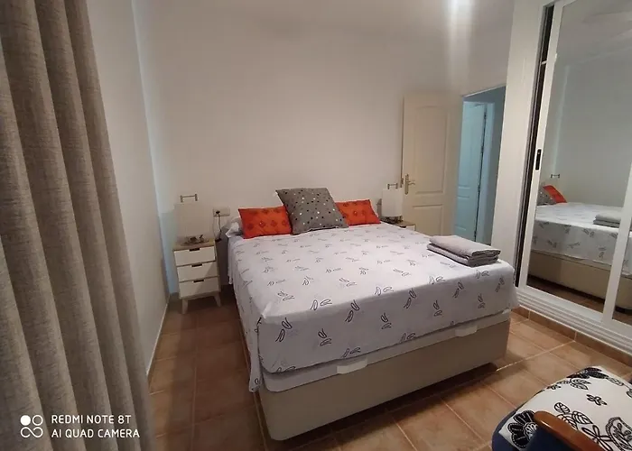 La Casa de las Tejas Verdes