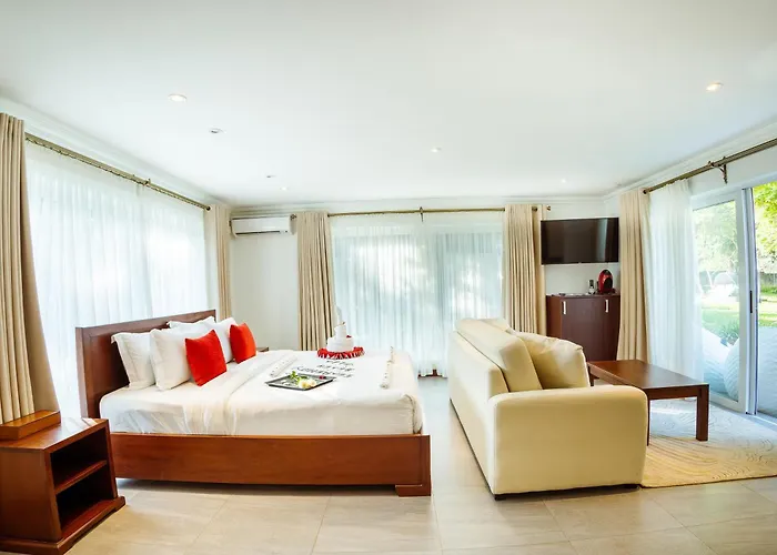 Searenity Beach Villa