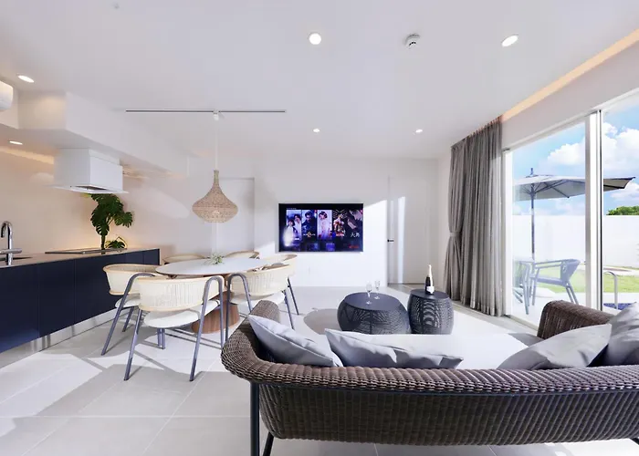 Crystal Villa Bayside