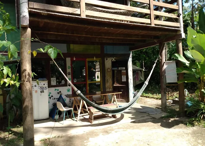 Hostel e Camping Rio das Pedras