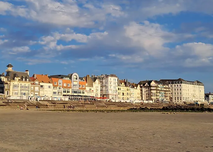 Studio Cosy neuf près de la mer,Balcon et Parking gratuit