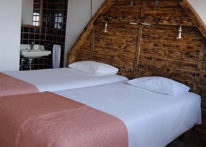 Hostel & Surfcamp 55