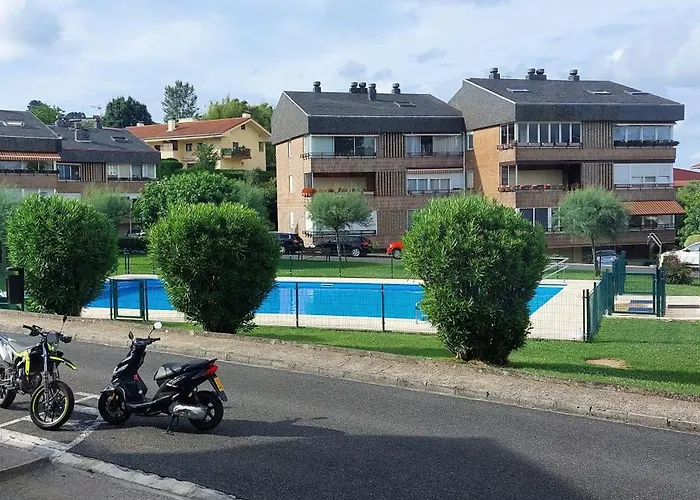 Hondarribia con piscina, parking y terraza