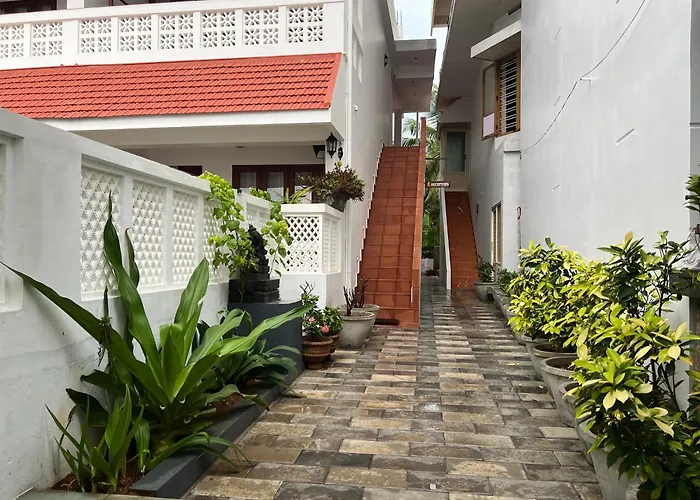 Buddha Beach Hotel