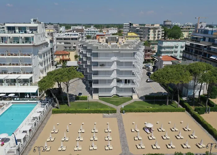 Vistamare Apartments