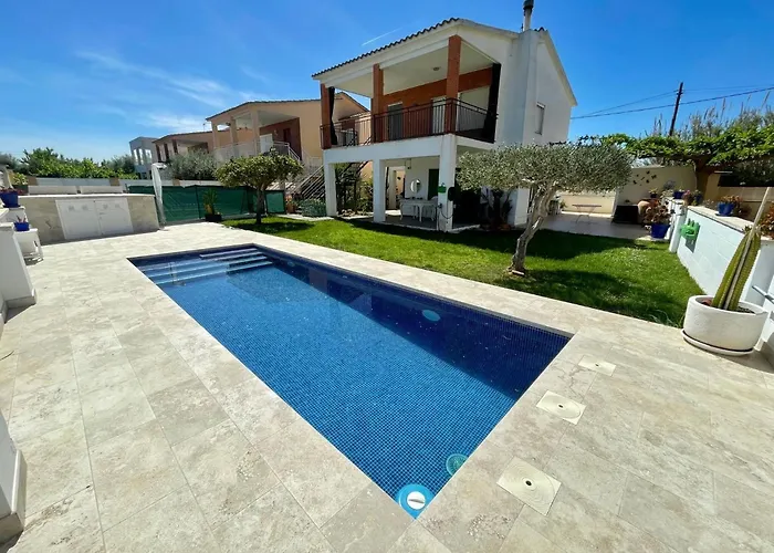 Villa Aeroclub 3 Bedroom