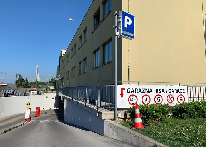 Apartma Tayana Piran - With Affordable Parking !!!