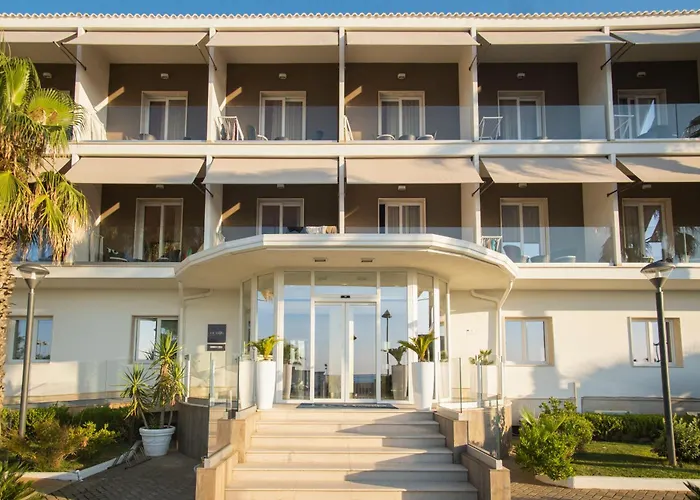 Ticho's Greenblu Hotel