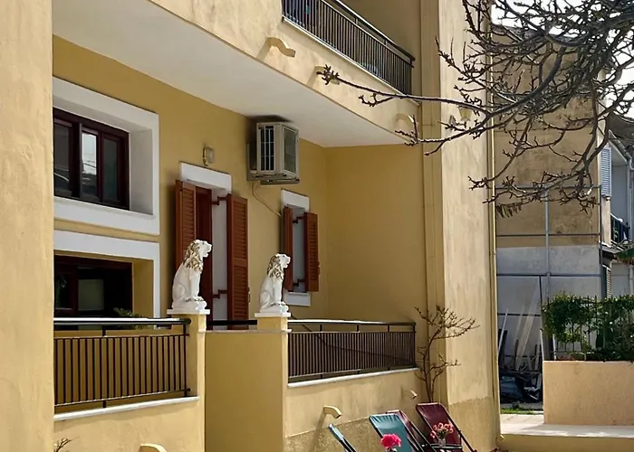 Nicoll Apartments