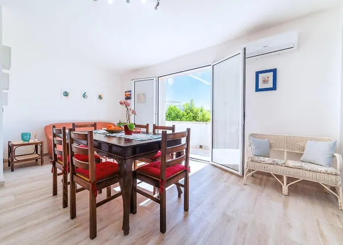 Casa-Athens-50-Meter-Vom-Sandstrand-Lido-Entfernt