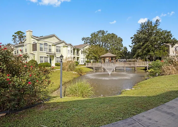 Luxury Condo In Gulfport
