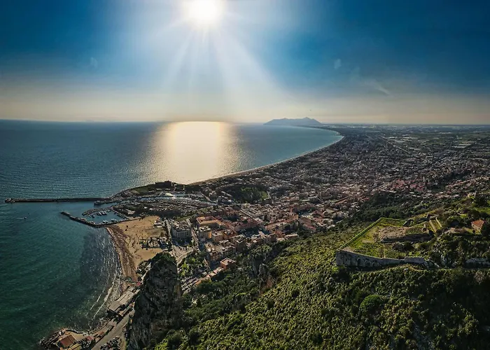 Casa Di Circe Vista Mare - Centralissima, ad un passo da Tutto
