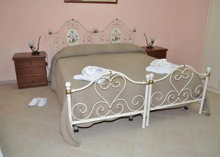 Case Albergo Al Cortiletto