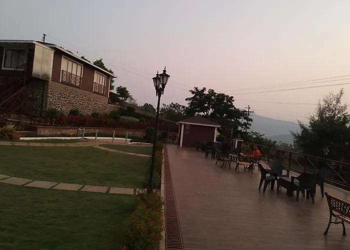 Green Velvet Resort-Near Pawna Lake