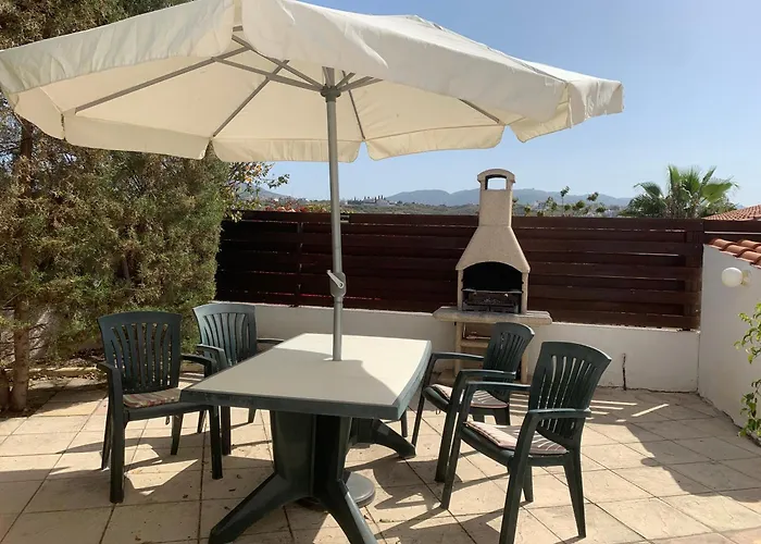 Coral Bay Sunbeam Villa - No Car Needed!