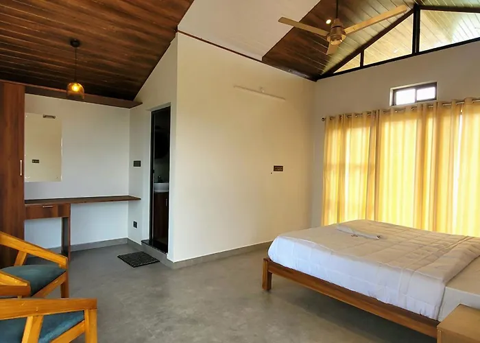 Cloud Canopy - Tea Garden Family Pool Cottage In Vagamon