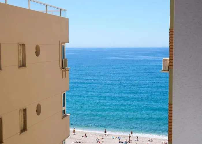 Paseo Maritimo - Apartamento A Estrenar, A Pie De Playa, Con 2 Banos