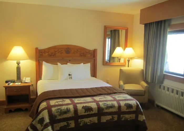 Overlook Lodge And Stone Cottages At Bear Mountain