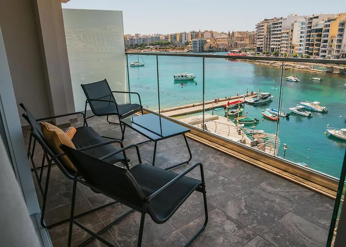 86 Spinola Bay