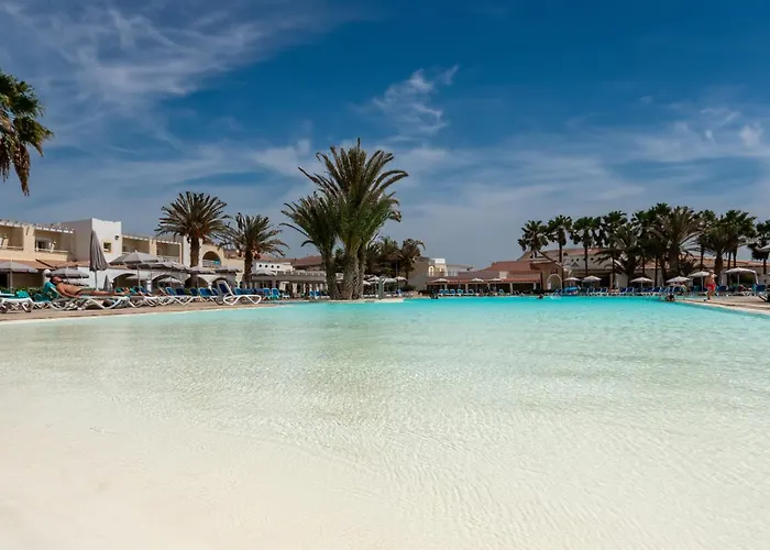 Voi Praia De Chaves Resort