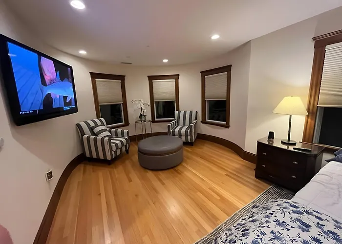 Forever Green Manor - 6 Bedroom - Stunning Ocean Views