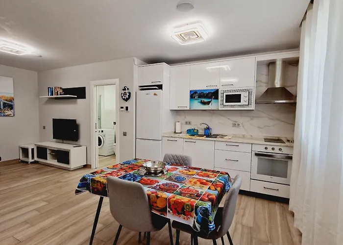Sal Y Mar Apartment - Playa De Almeria - Centro De Almeria