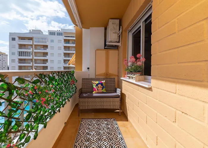 Gandia Vintage Retro Apartment