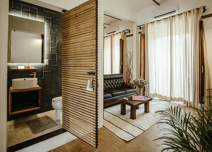 Hotel Sin Nombre
