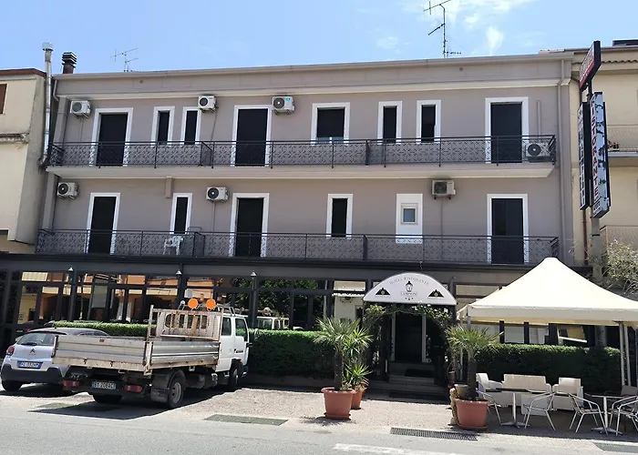 Hotel 4 Lampioni