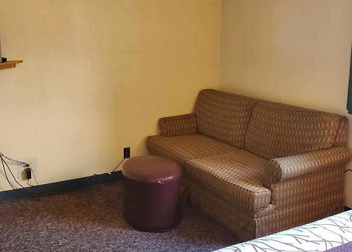 Olympic Inn & Suites