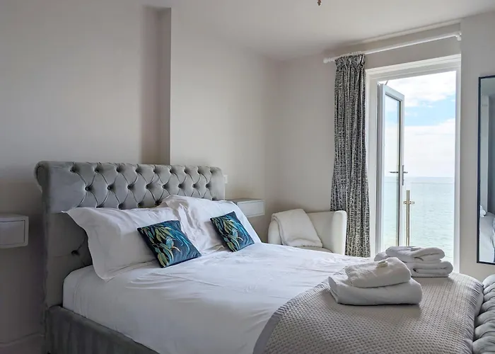 West Lodge, Bognor Regis