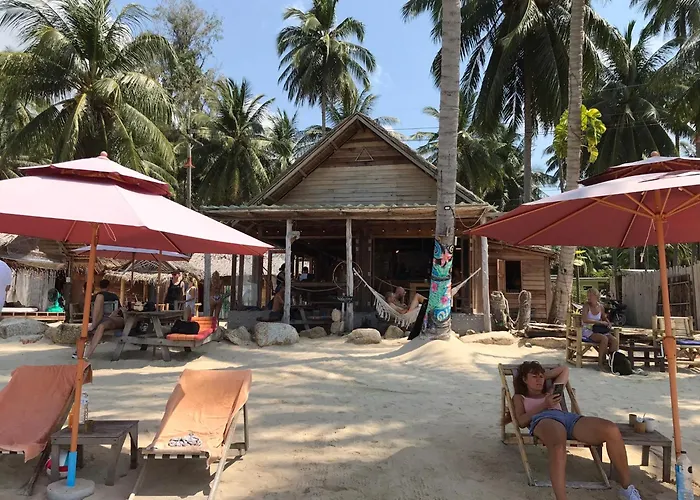 Castaway Beach Bungalows