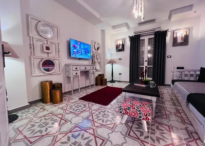 Ma Maison Gleem, Alexandria