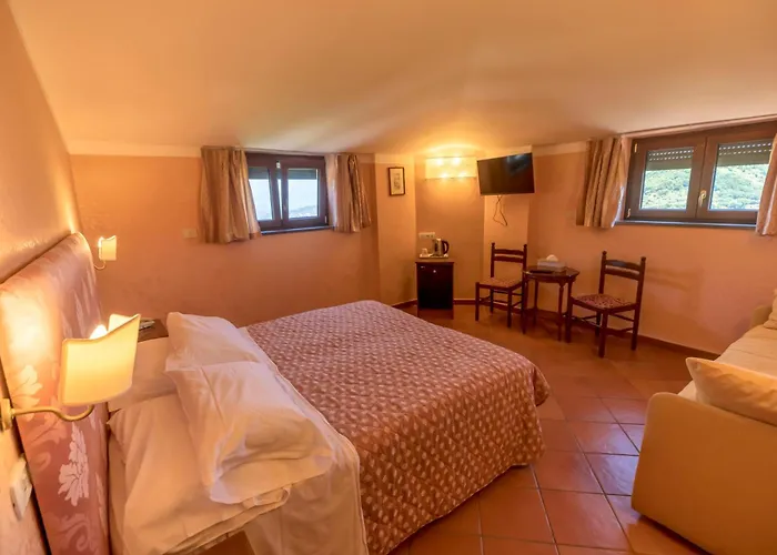 Villa Romita SantʼAgata sui Due Golfi