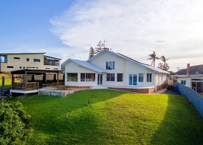3 Dickinson Avenue