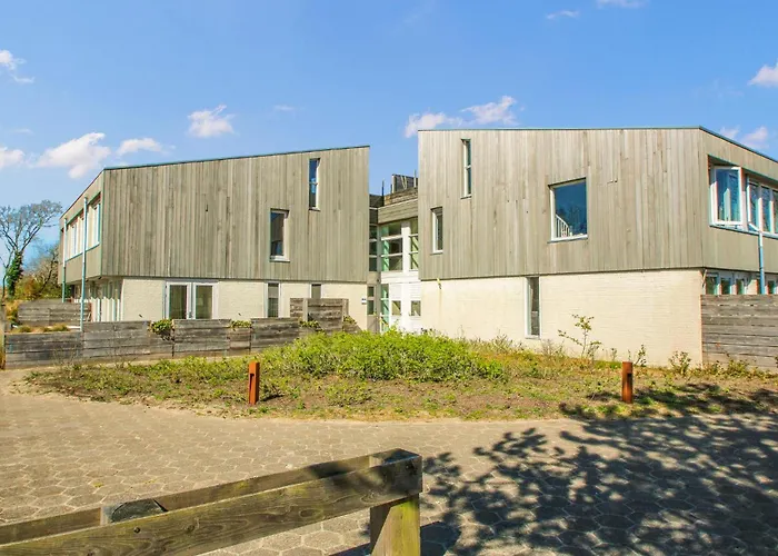Lovely Apartment In Schiermonnikoog